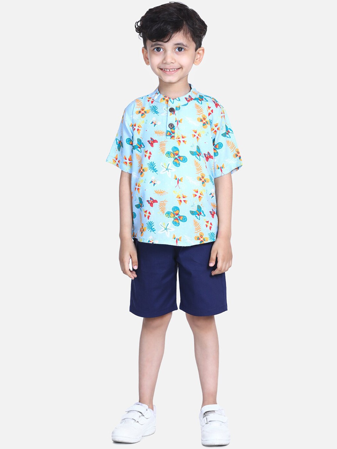 

Cutiekins Boys Sea Green & Navy Blue Printed Shirt with Shorts