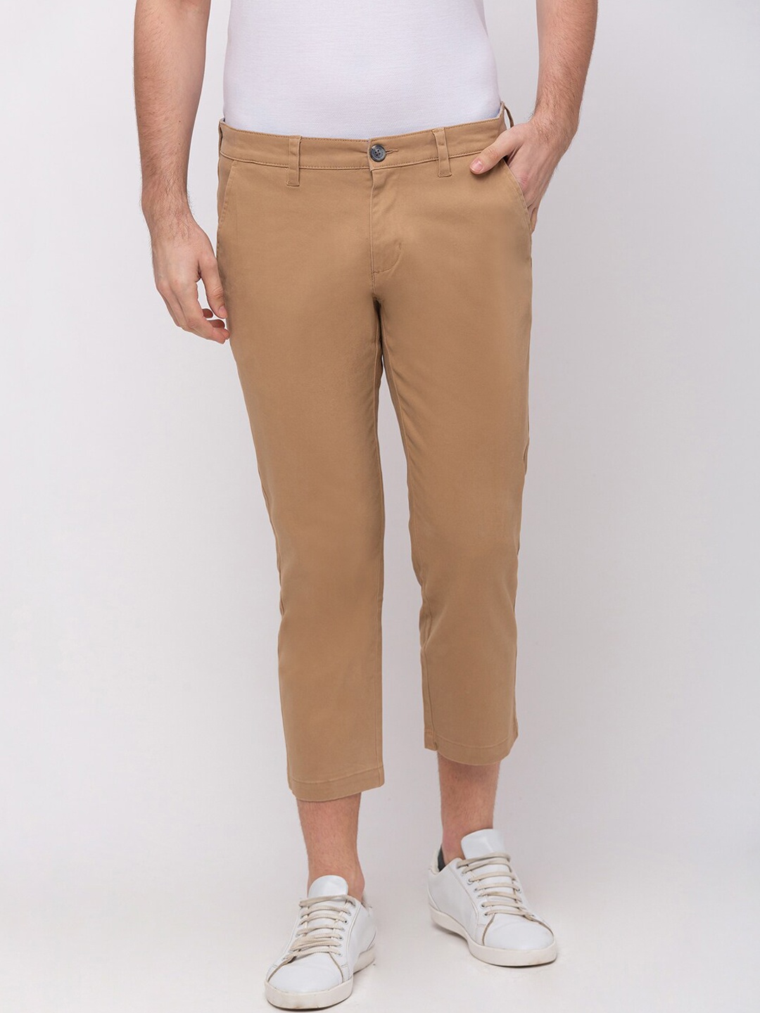 

GIORDANO Men Khaki Slim Fit Solid Regular Trousers