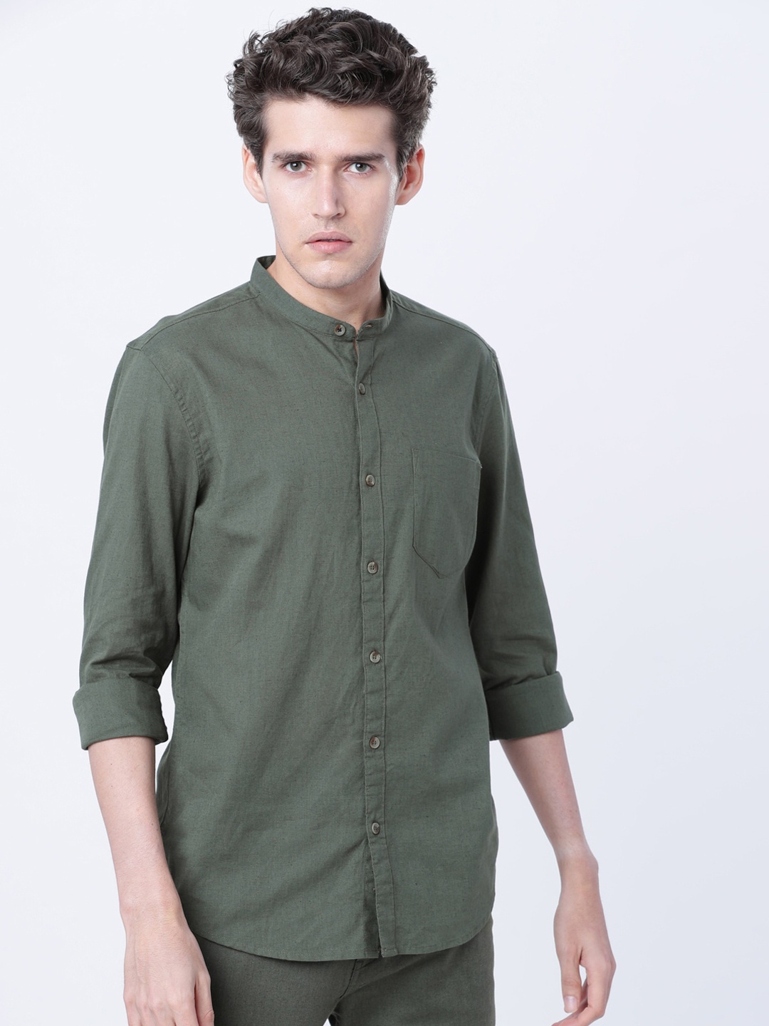 

HIGHLANDER Men Olive Green Slim Fit Solid Casual Shirt