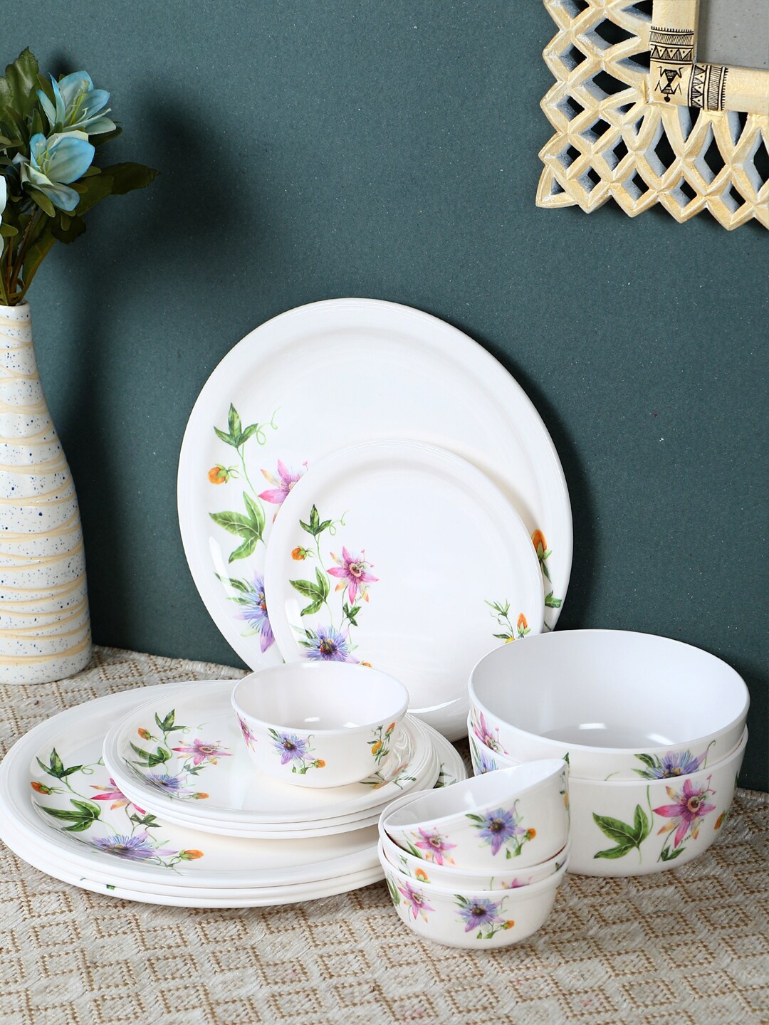 

Servewell Unisex White Printed 14 pc Round Dinner Set