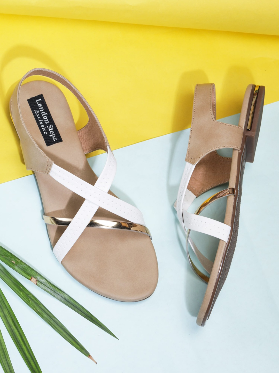

LONDON STEPS Women White Colourblocked Open Toe Flats