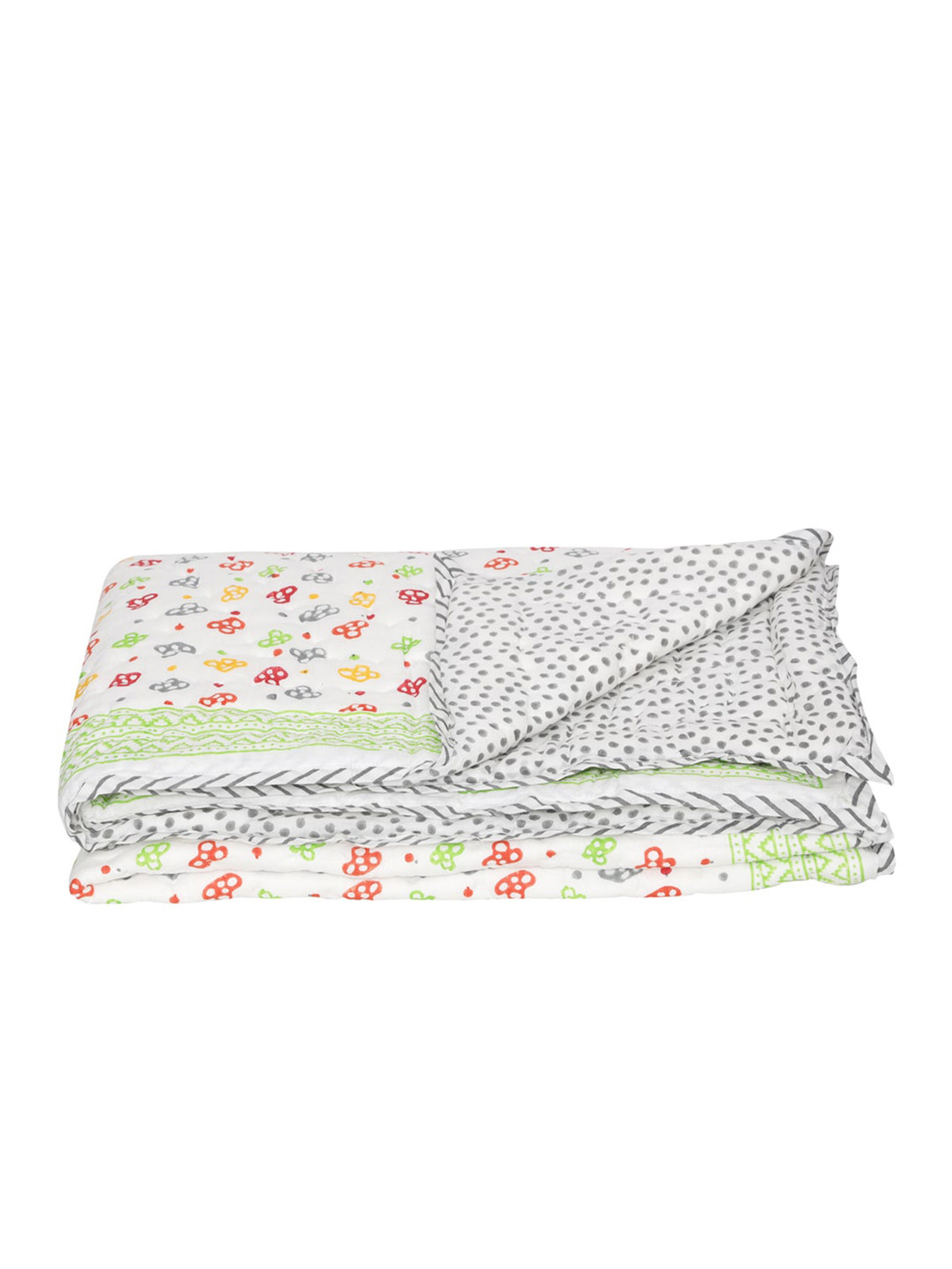 

Moms Home White & Green Organic Cotton Mushroom Print AC Quilt