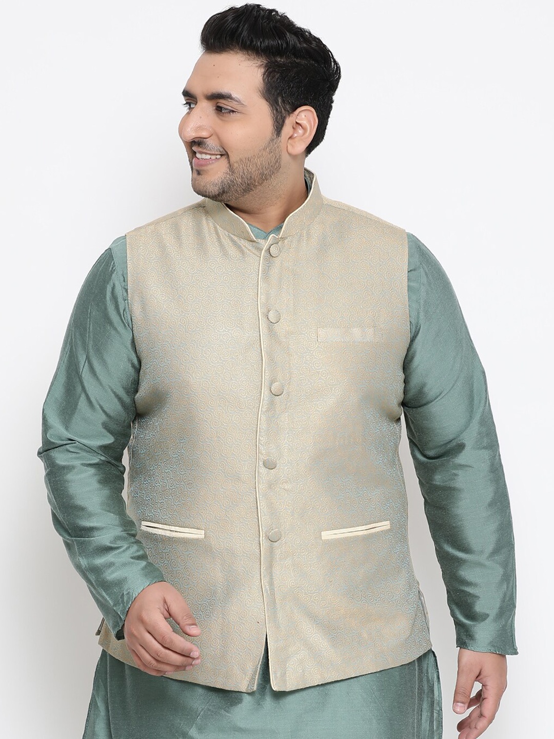 

KISAH PLUS Men Beige & Blue Woven-Design Nehru Jacket