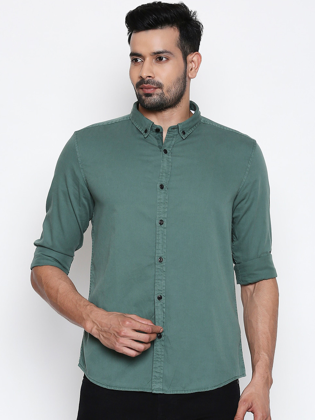 

People Men Green Slim Fit Solid Casual Shirt