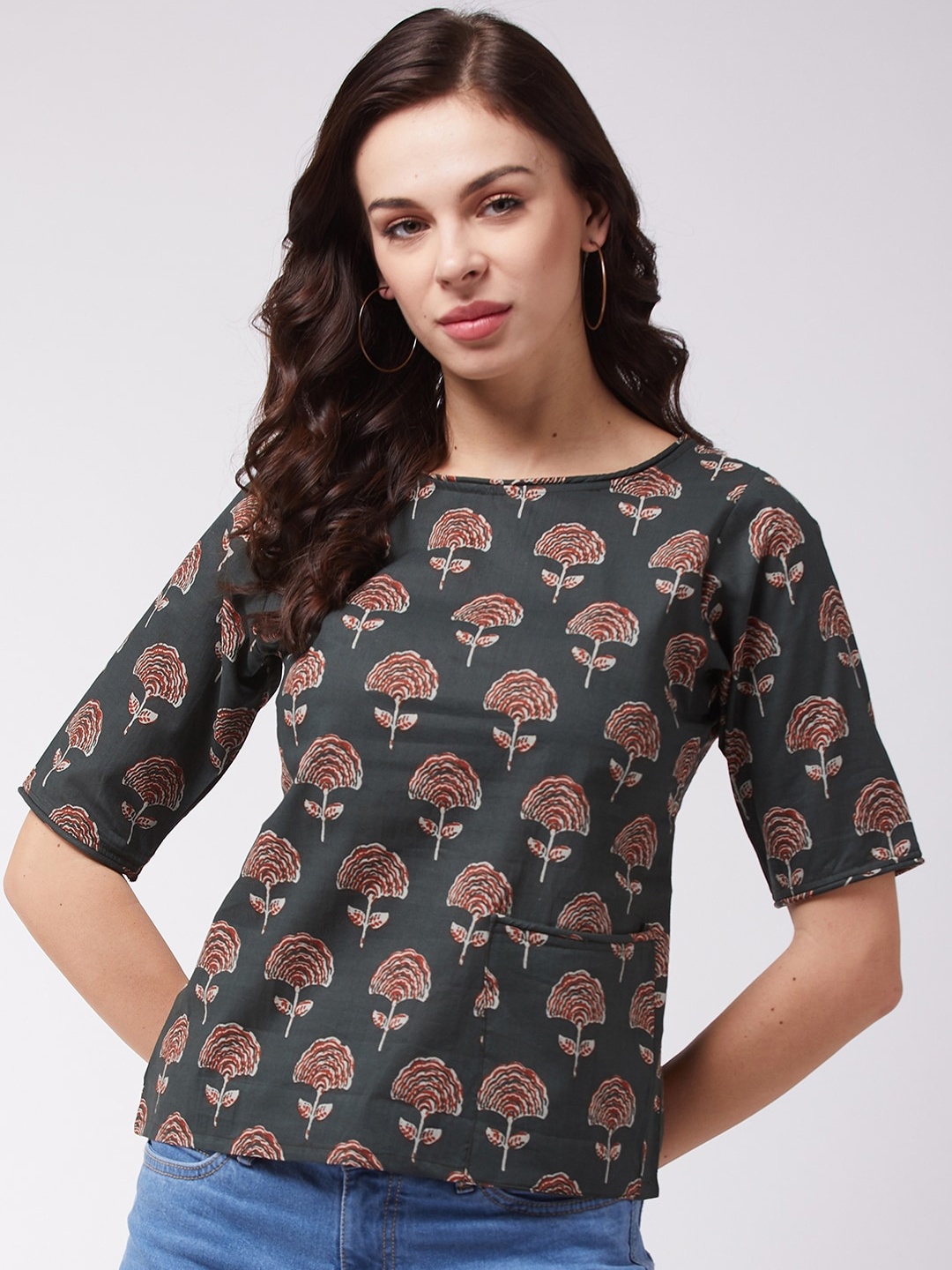

InWeave Women Green Floral Printed Cotton Top