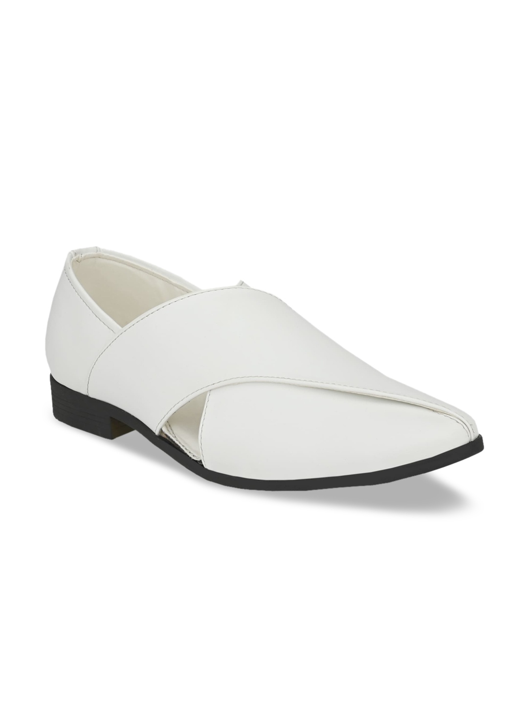 

San Frissco Men White Mojaris