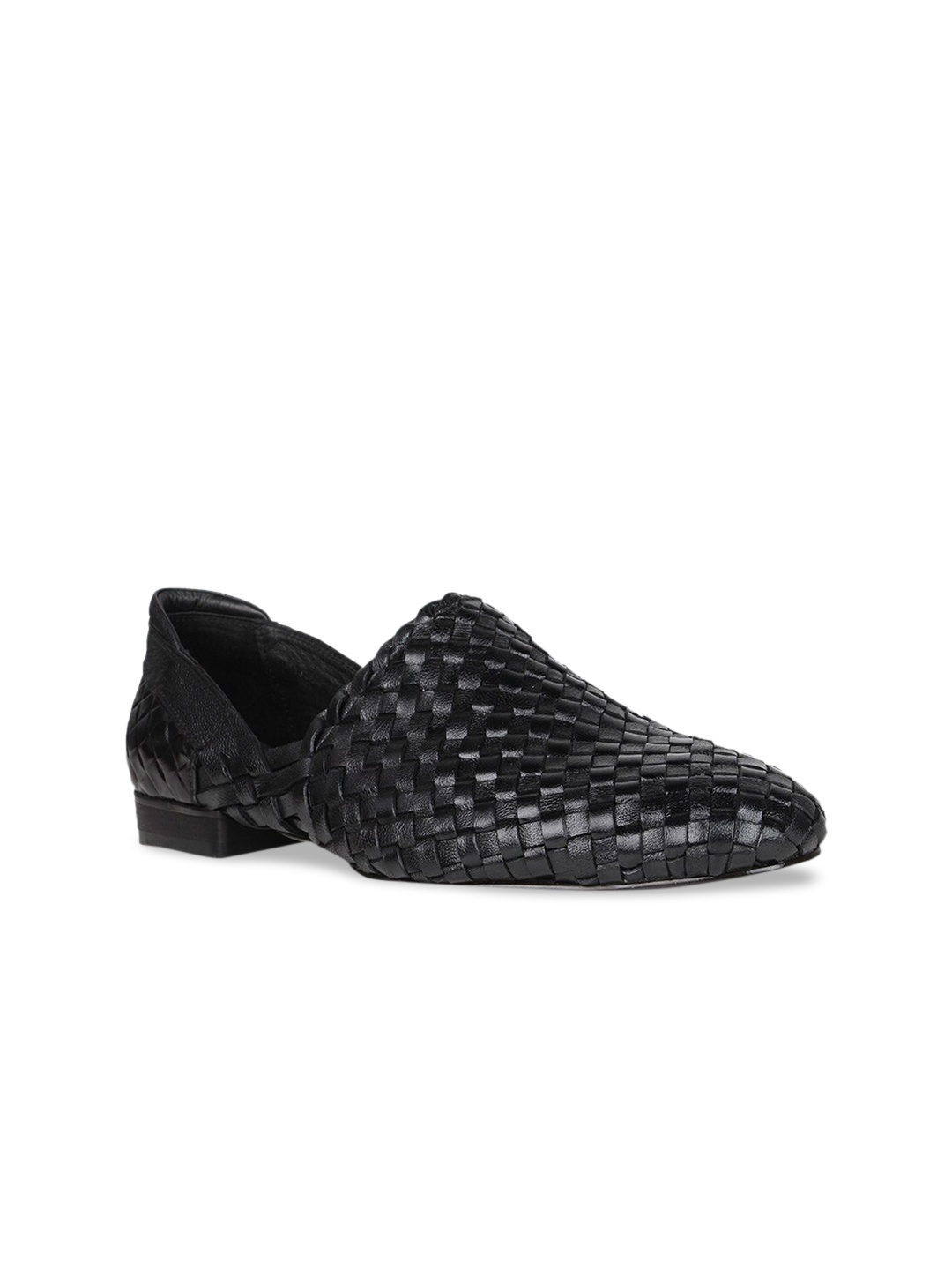 

Regal Men Black Lather Shoe-Style Sandals