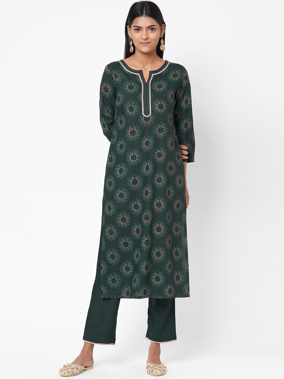 

Os Women Green Printed Kurta with Trousers