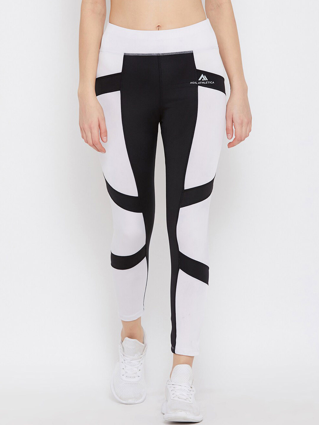 

AGIL ATHLETICA Women Black & White Printed Rapid-Dry Tights