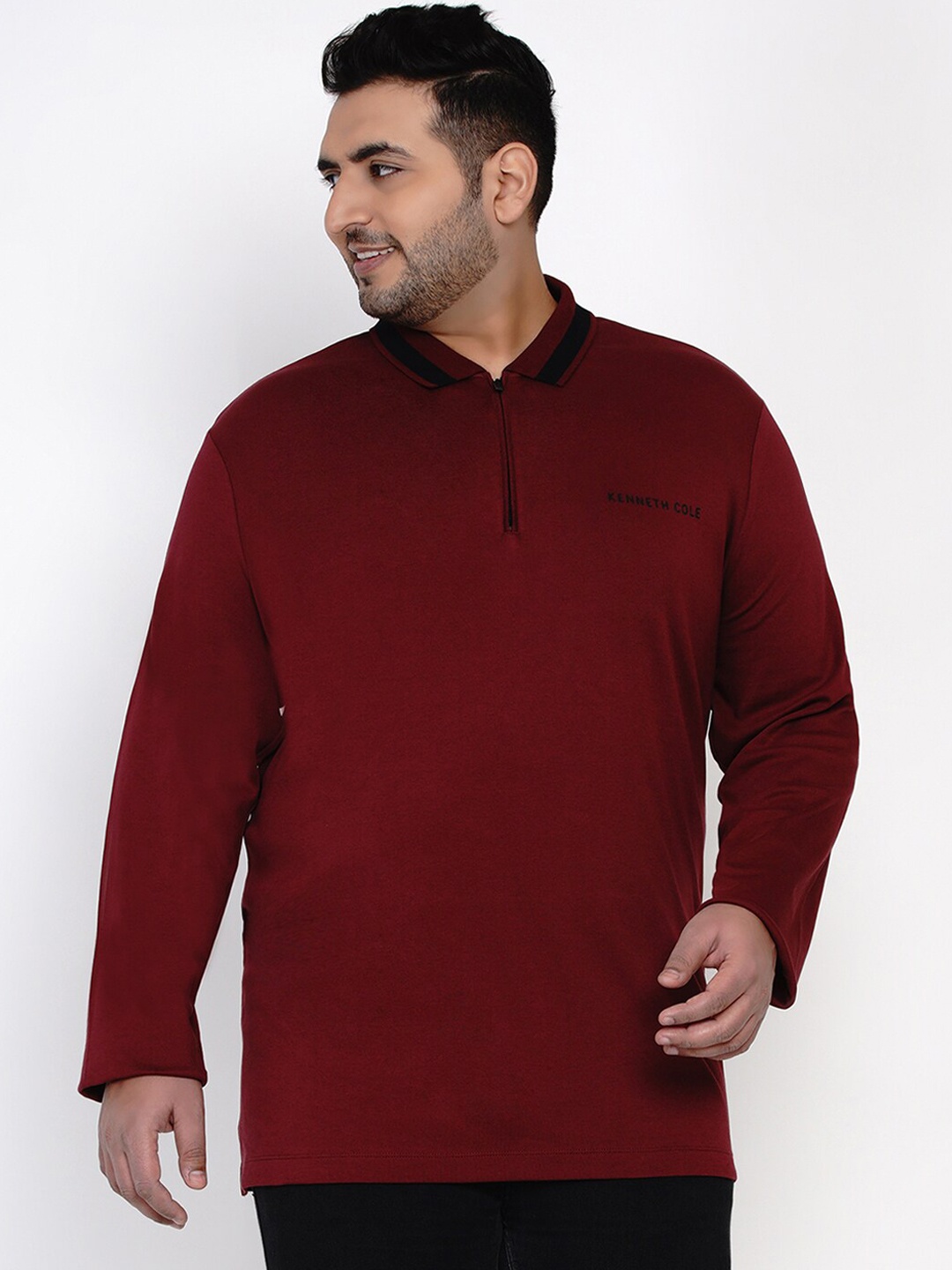 

Santonio Men Maroon Solid Polo Collar T-shirt
