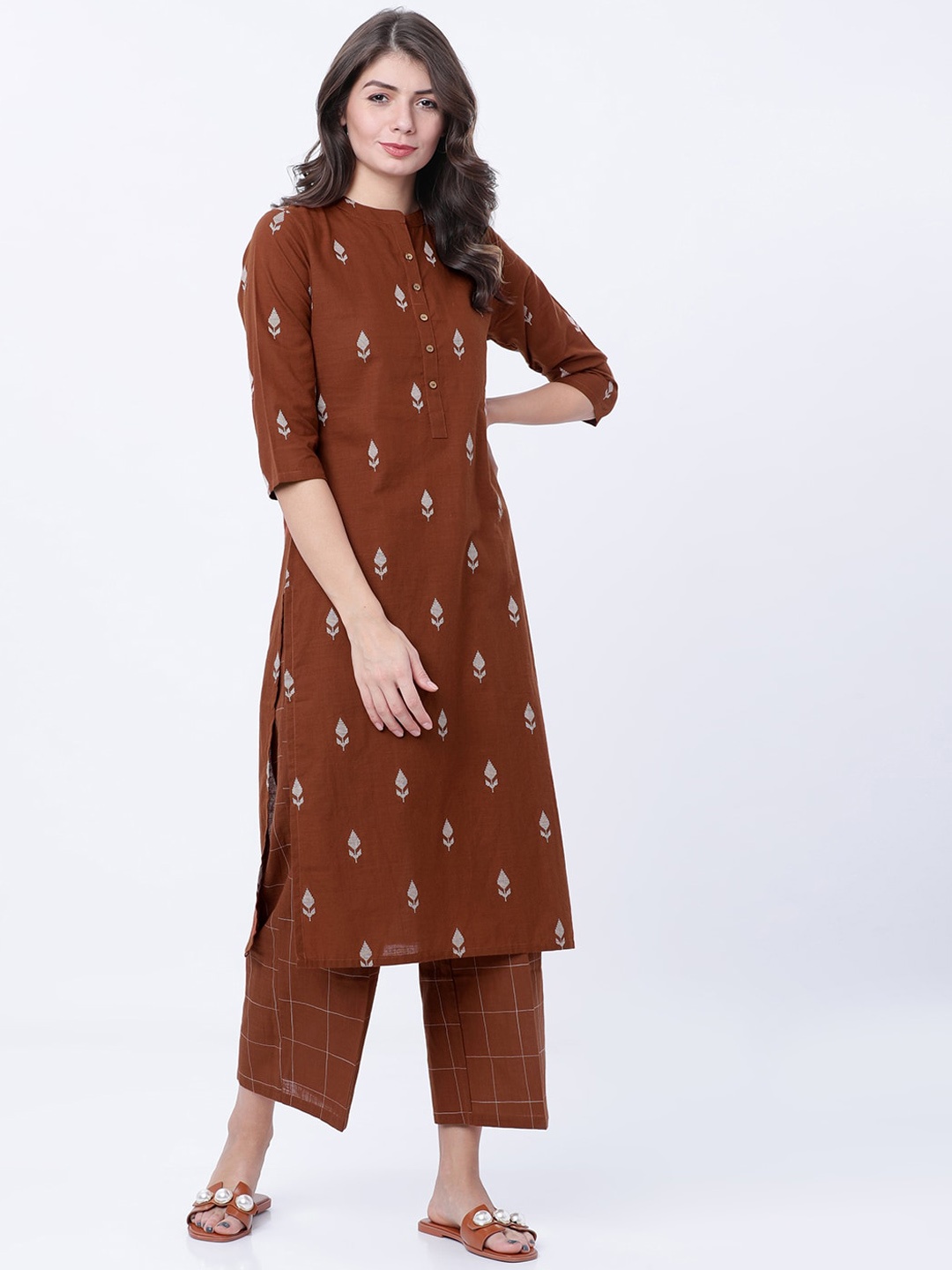 

Vishudh Women Brown & White Printed Kurta