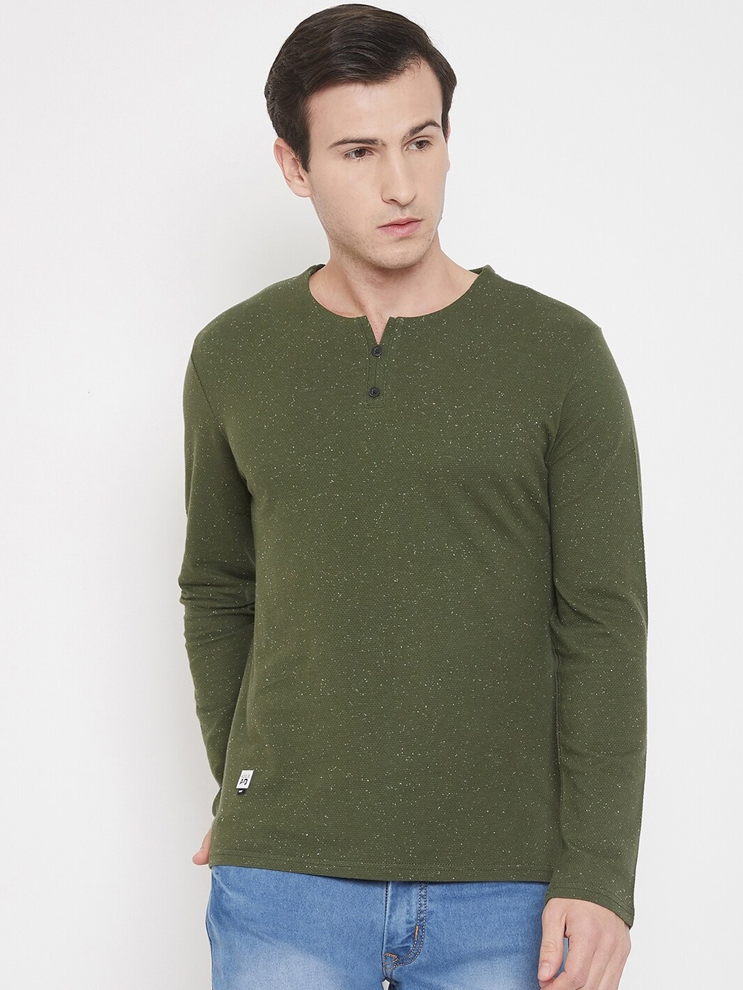 

QUBIC Men Olive Green Self Design Henley Neck T-shirt