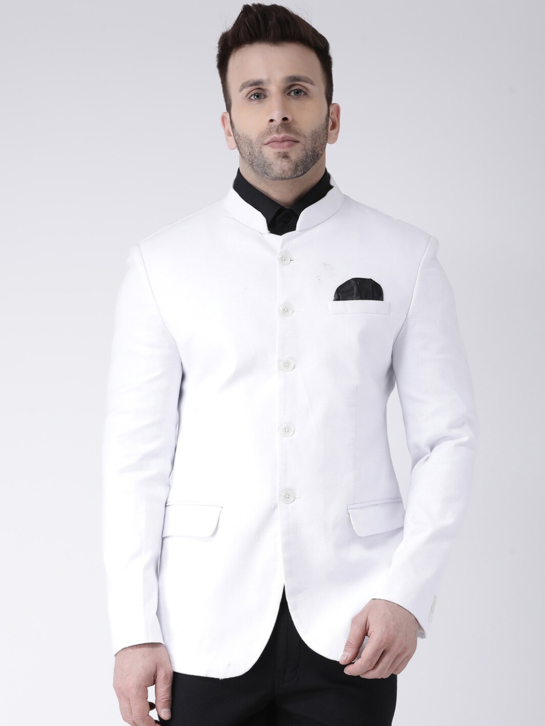 

Hangup Men White Solid Bandhgala Blazer