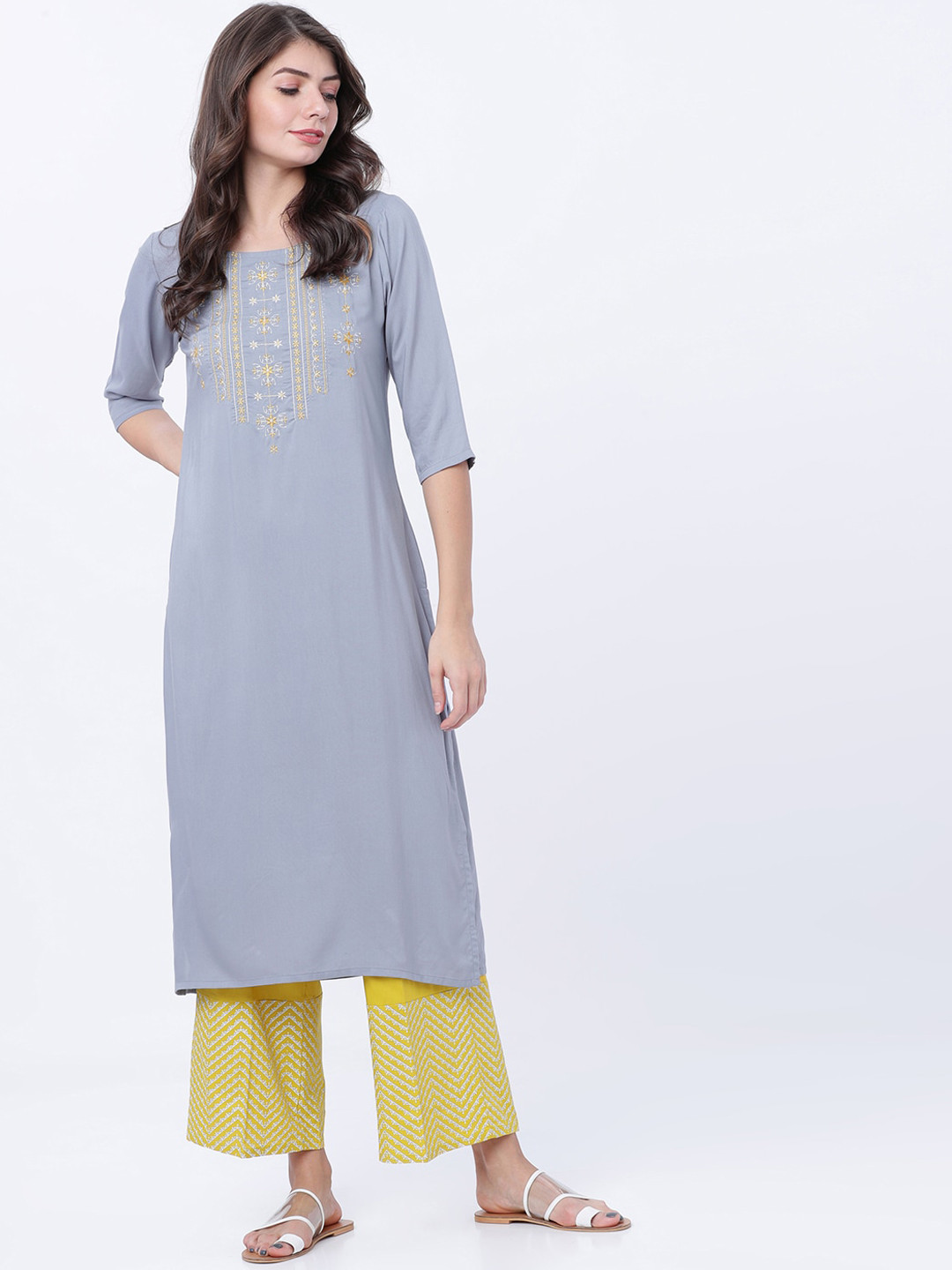 

Vishudh Women Grey Yoke Design Straight Kurta