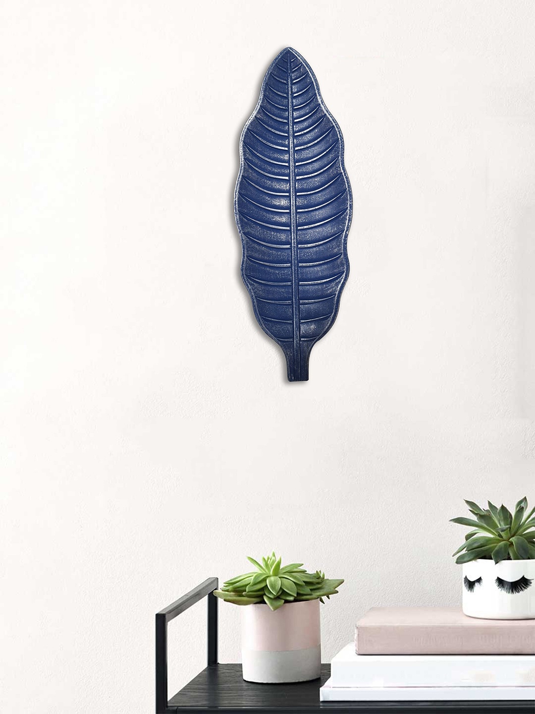 

Art Street Blue Textured Leaf Wall Plate Decor