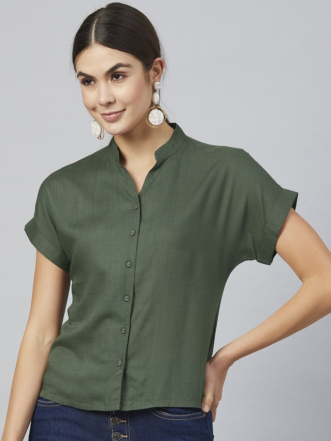 

RARE Women Green Solid Shirt Style Top