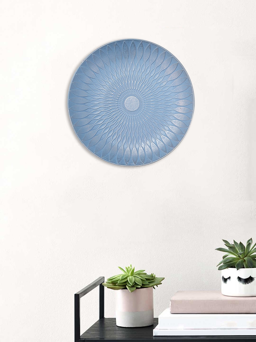 

Art Street Blue Textured Round Wall Plate Decor
