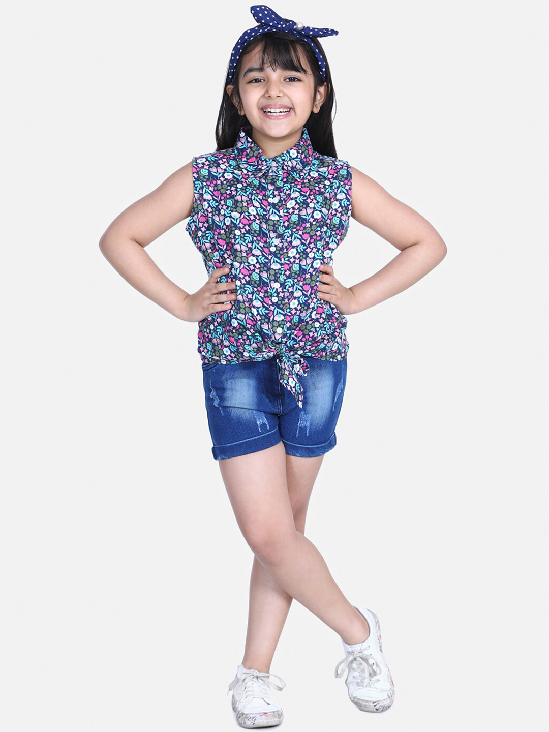 

StyleStone Girls Blue & Pink Solid Shirt with Shorts