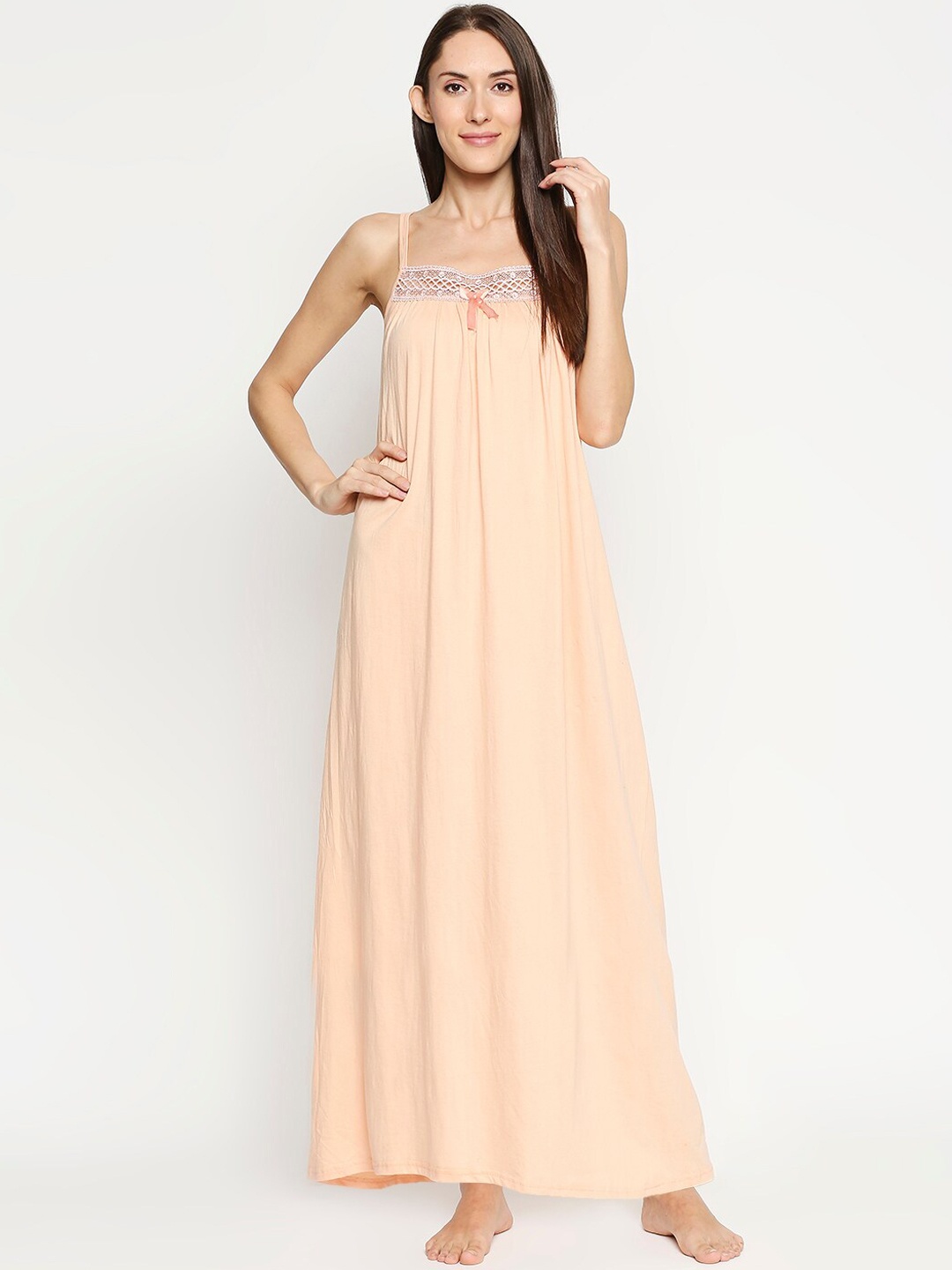 

AV2 Peach-Coloured Solid Nightdress