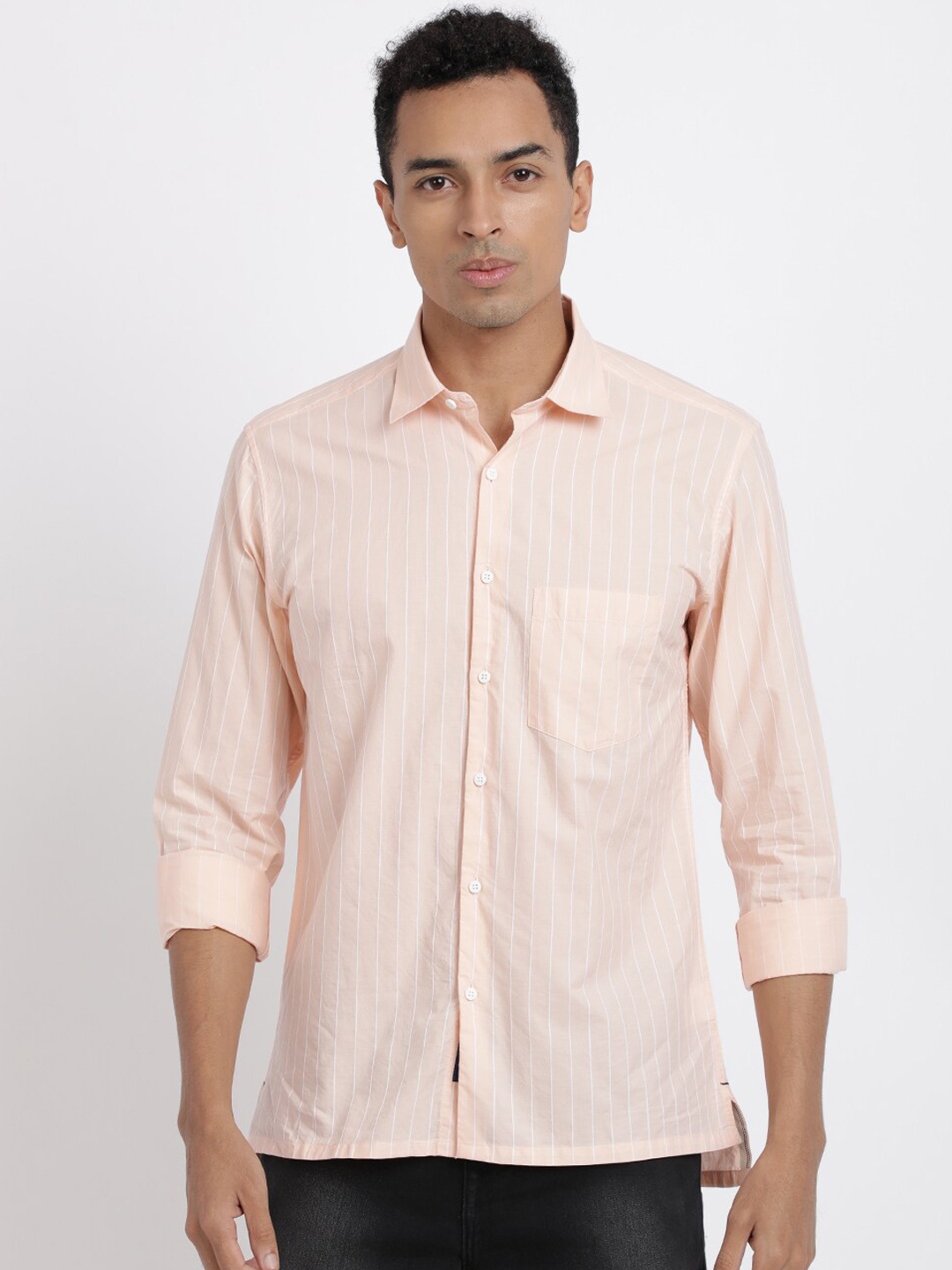 

Bene Kleed Men Peach-Coloured Slim Fit Striped Casual Shirt