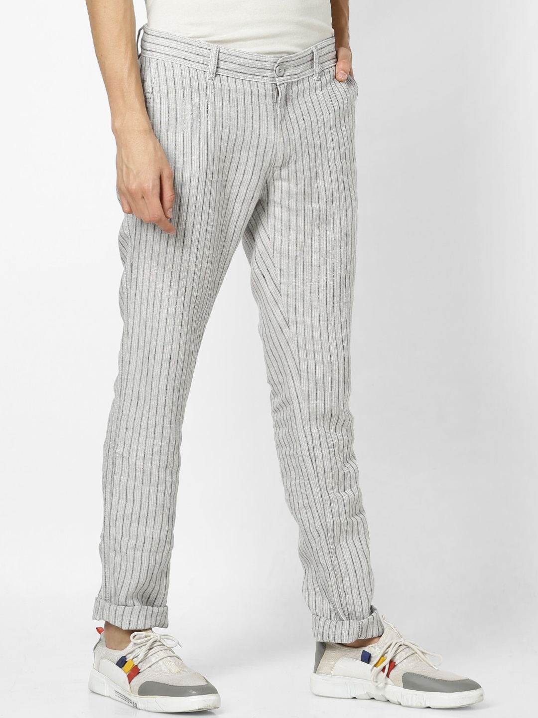 

Celio Men Grey Slim Fit Striped Regular Trousers
