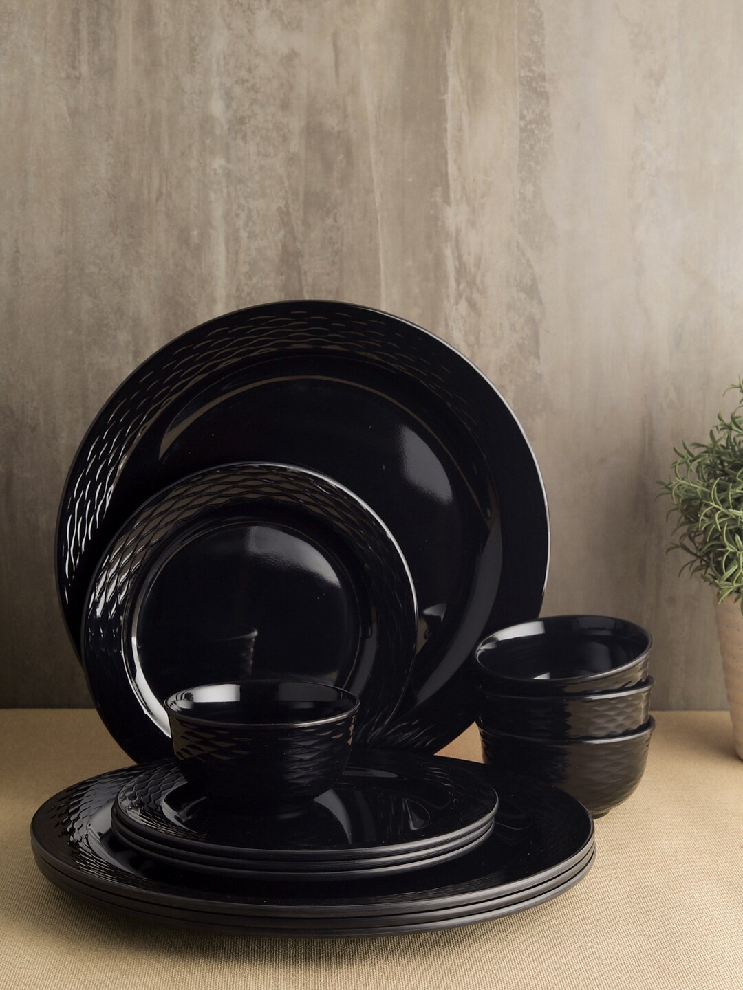 

Servewell Black 12 Pieces Melamine Dinner Set