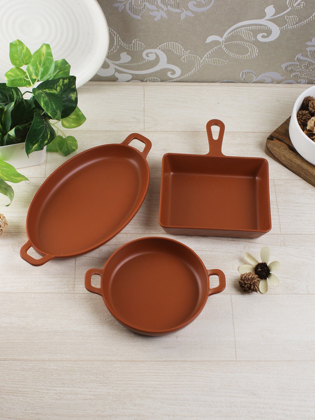 

Servewell Brown Solid Melamine Starter Serving Set