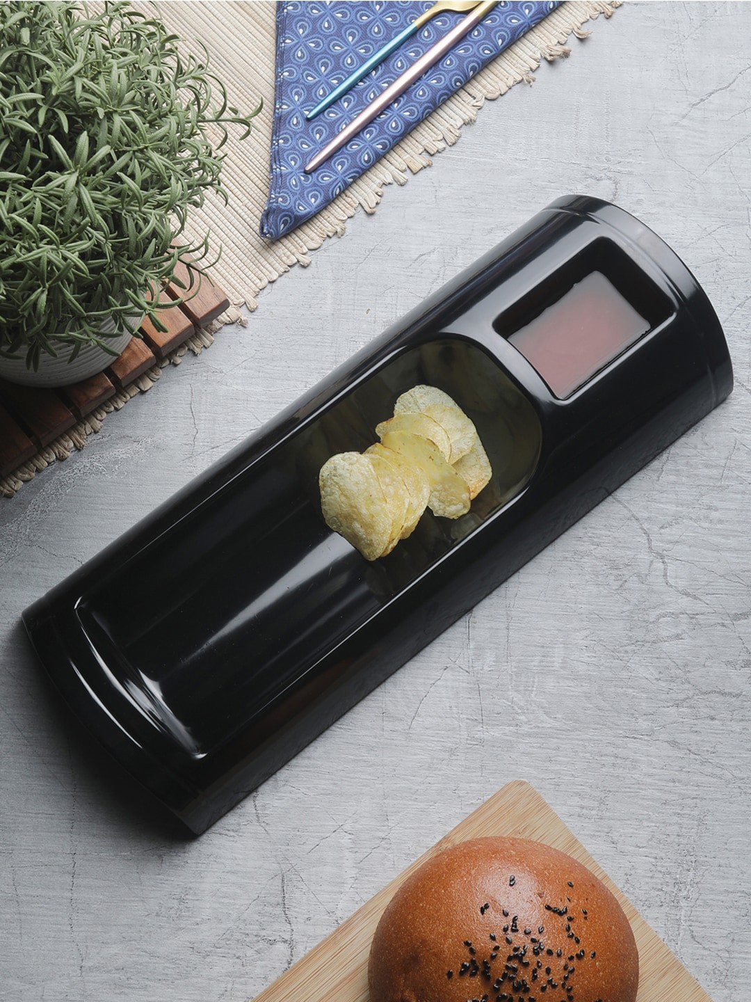 

Servewell Black Bottle Shaped Melamine Chip n Dip Serving Dish