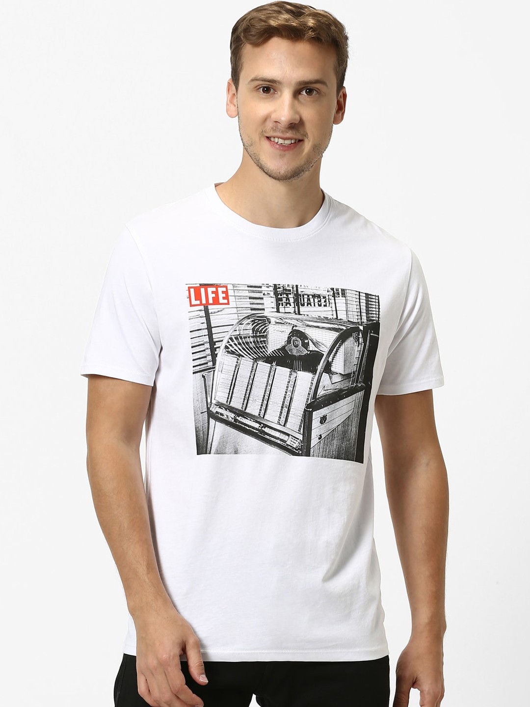 

Celio Men White Printed Round Neck T-shirt