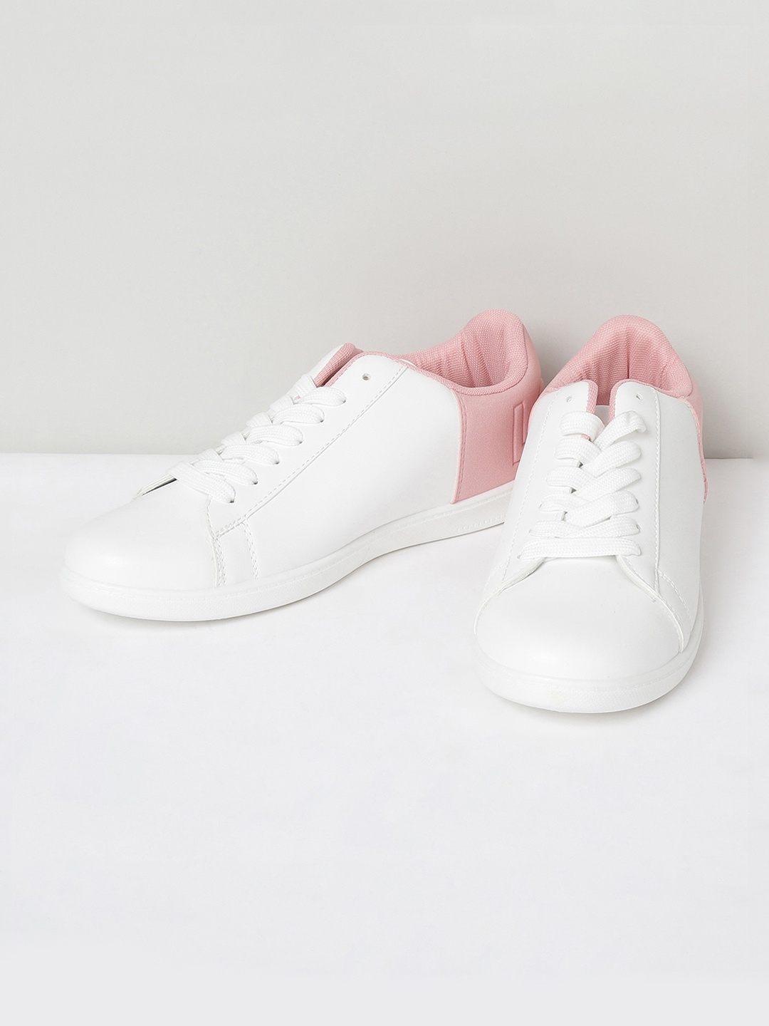 

max Women White Sneakers