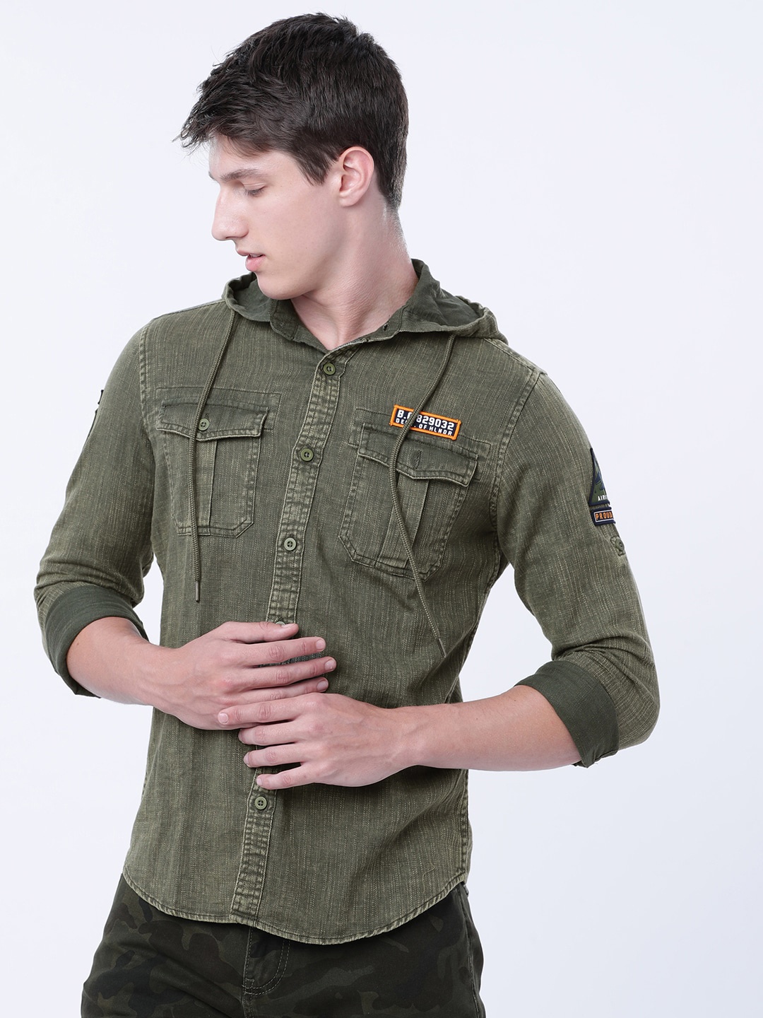 

HIGHLANDER Men Olive Green Slim Fit Solid Casual Hooded Shirt