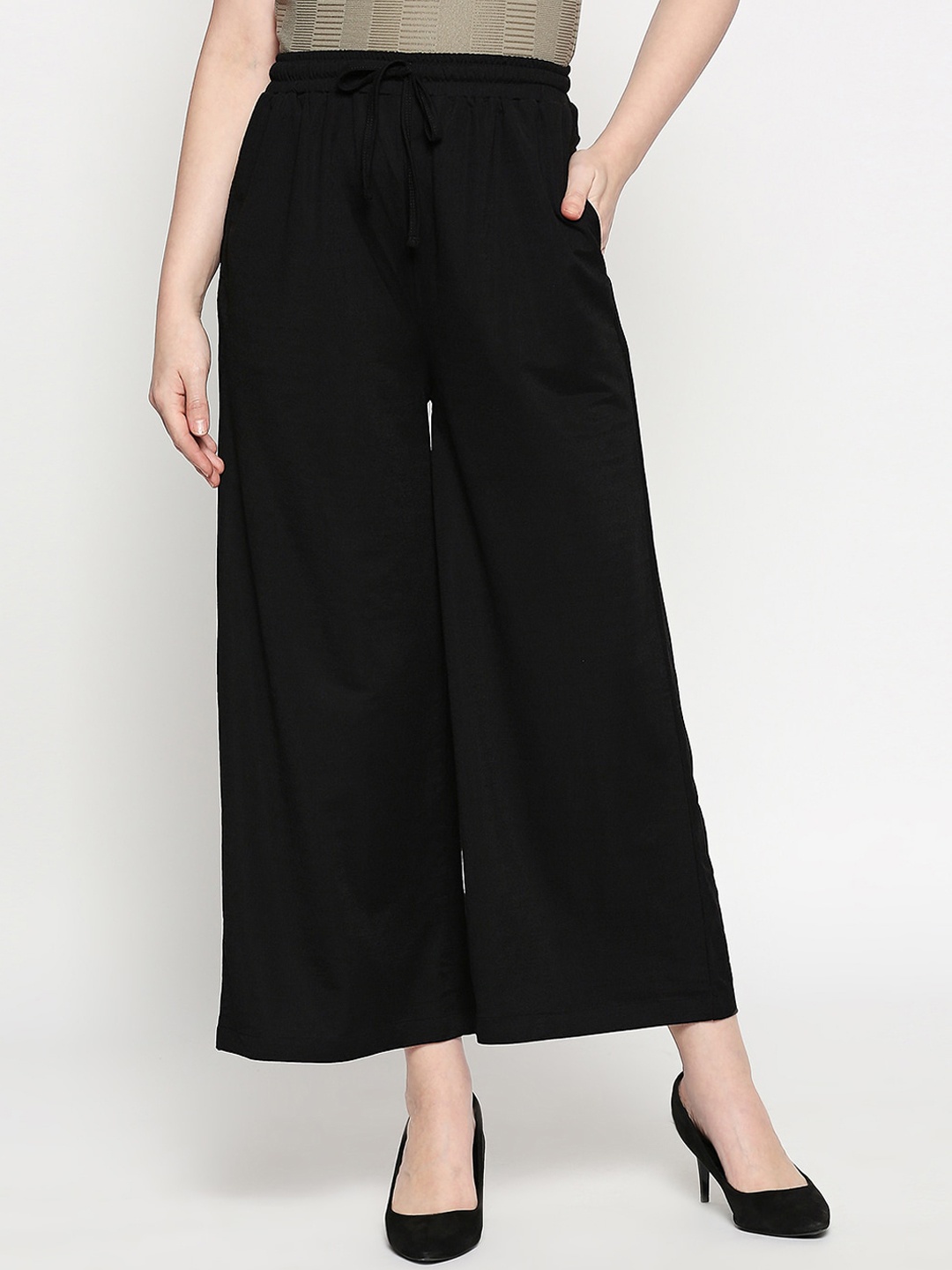 

inocenCia Women Black Loose Fit Solid Parallel Trousers