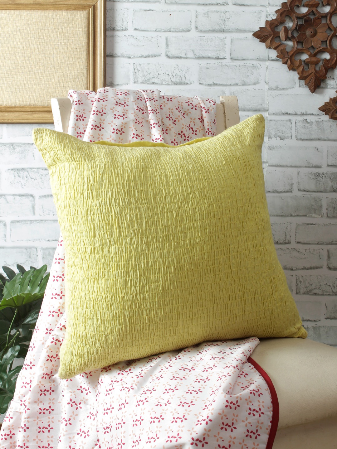 

REME Yellow Set of Single Self Design Square Cushion Covers