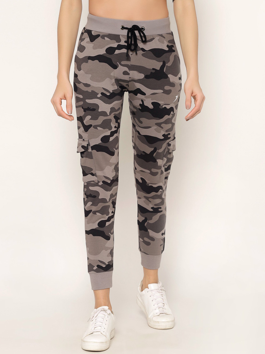 

SAPPER Women Grey & Black Camouflage Print Slim Fit Joggers