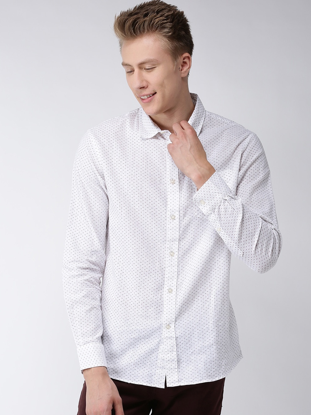 

Celio Men White Regular Fit Printed Casual Shirt