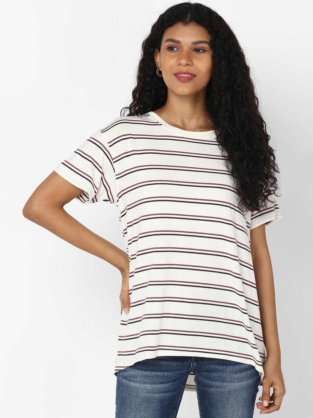 

AMERICAN EAGLE OUTFITTERS Women White Striped Round Neck T-shirt
