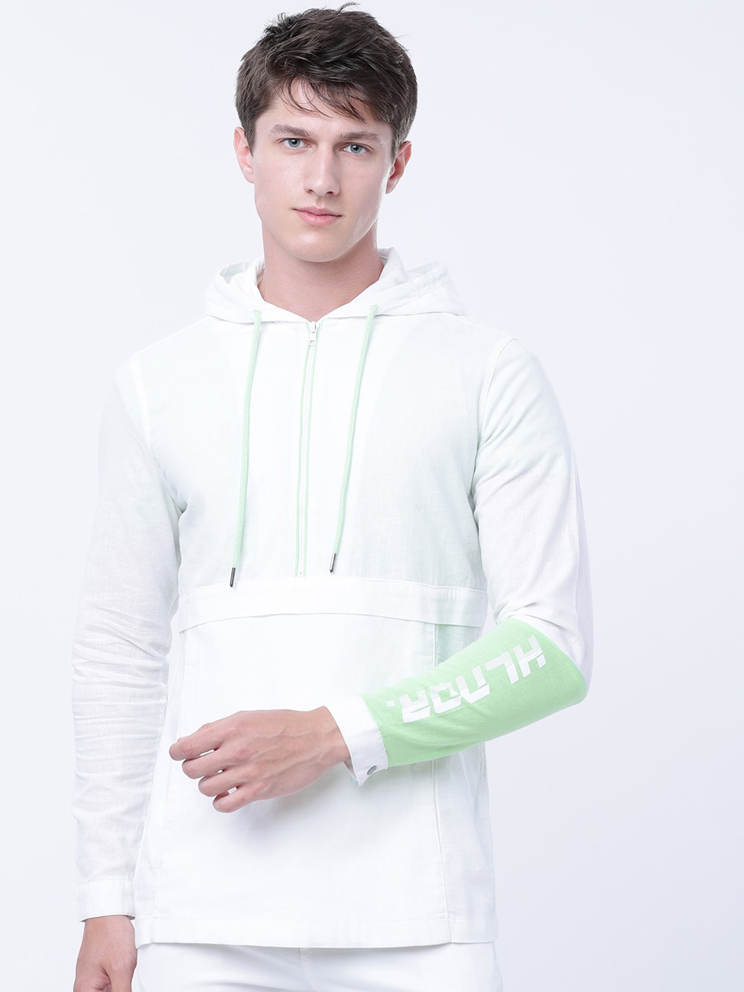 

HIGHLANDER Men White Solid Sporty Shacket