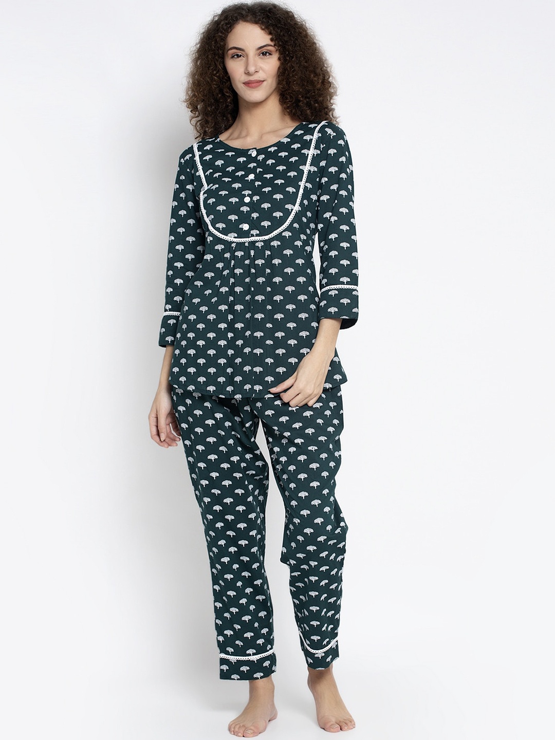 

Aujjessa Women Green & White Printed Night Suit
