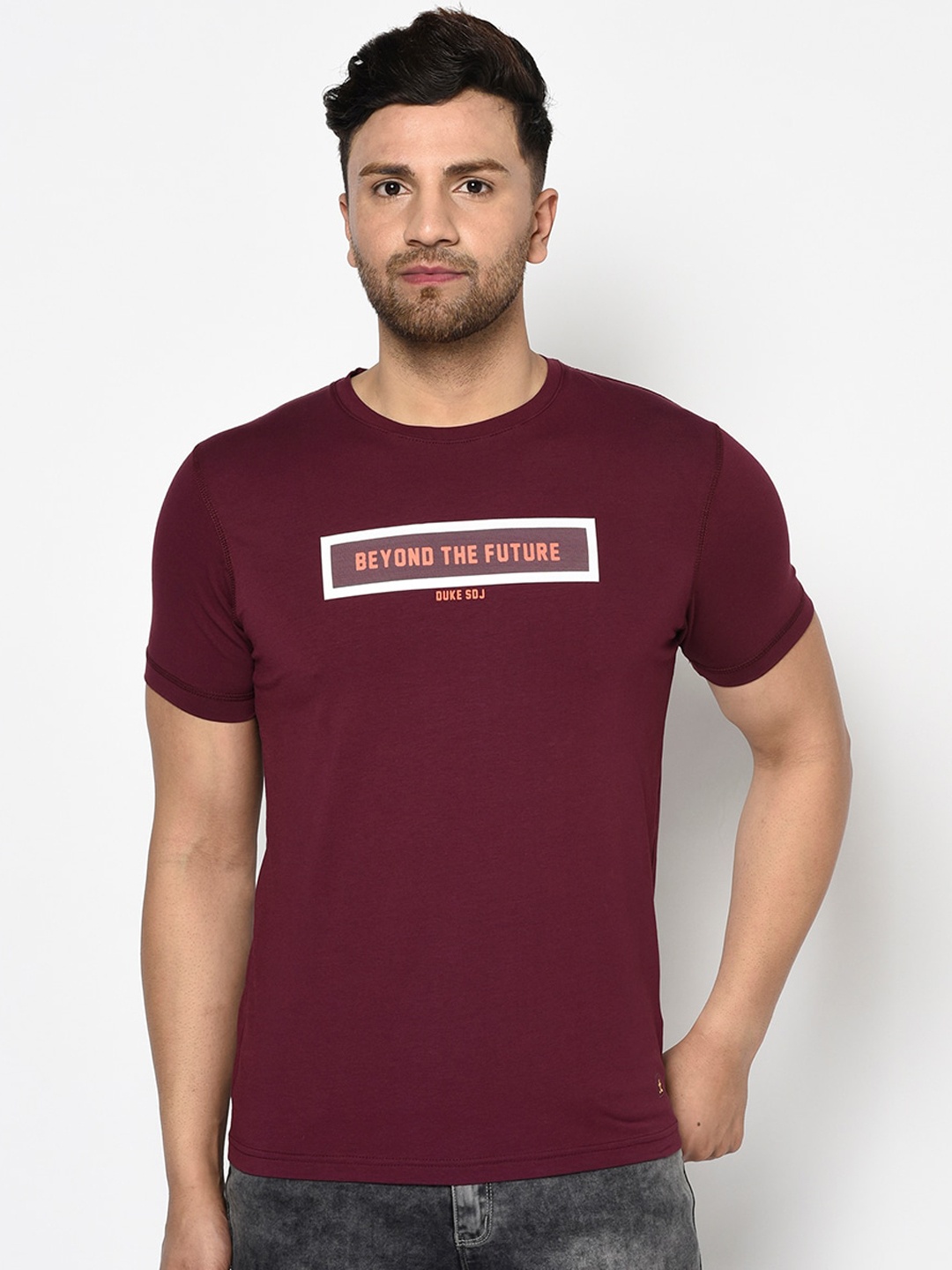 

Duke Men Maroon Printed Round Neck T-shirt