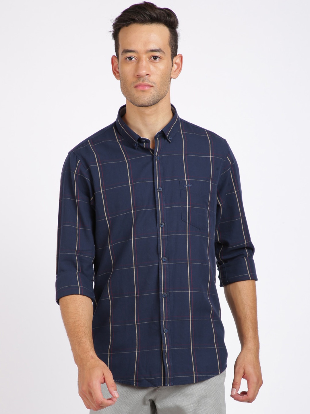 

Crocodile Men Navy Blue & Beige Slim Fit Checked Casual Shirt