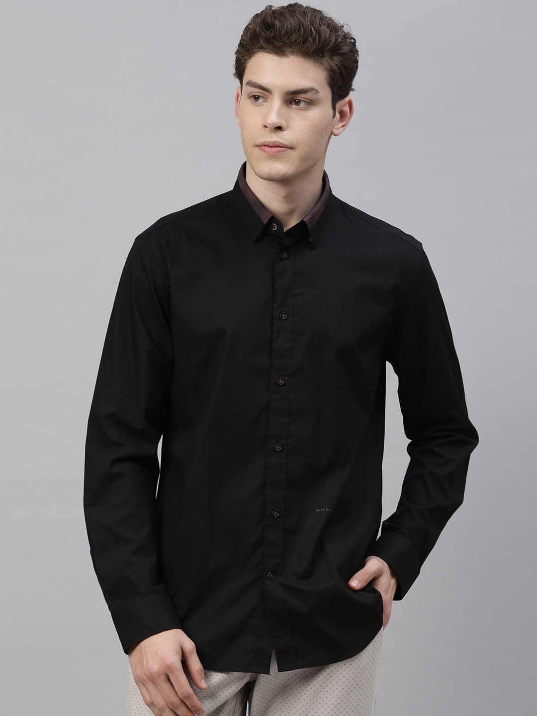 

RARE RABBIT Men Black Tailored Fit Solid Casual Shirt