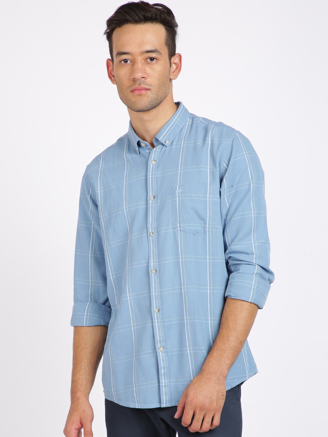 

Crocodile Men Blue & White Slim Fit Checked Casual Shirt