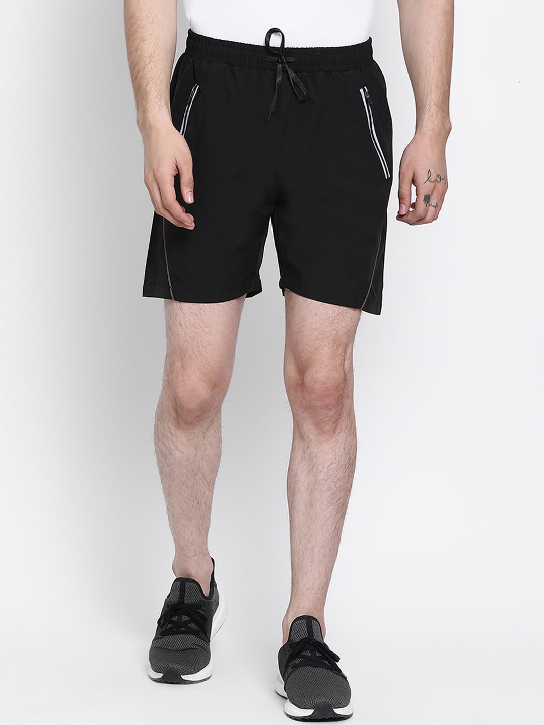 

PERFKT-U Men Black Solid Regular Fit Sports Shorts