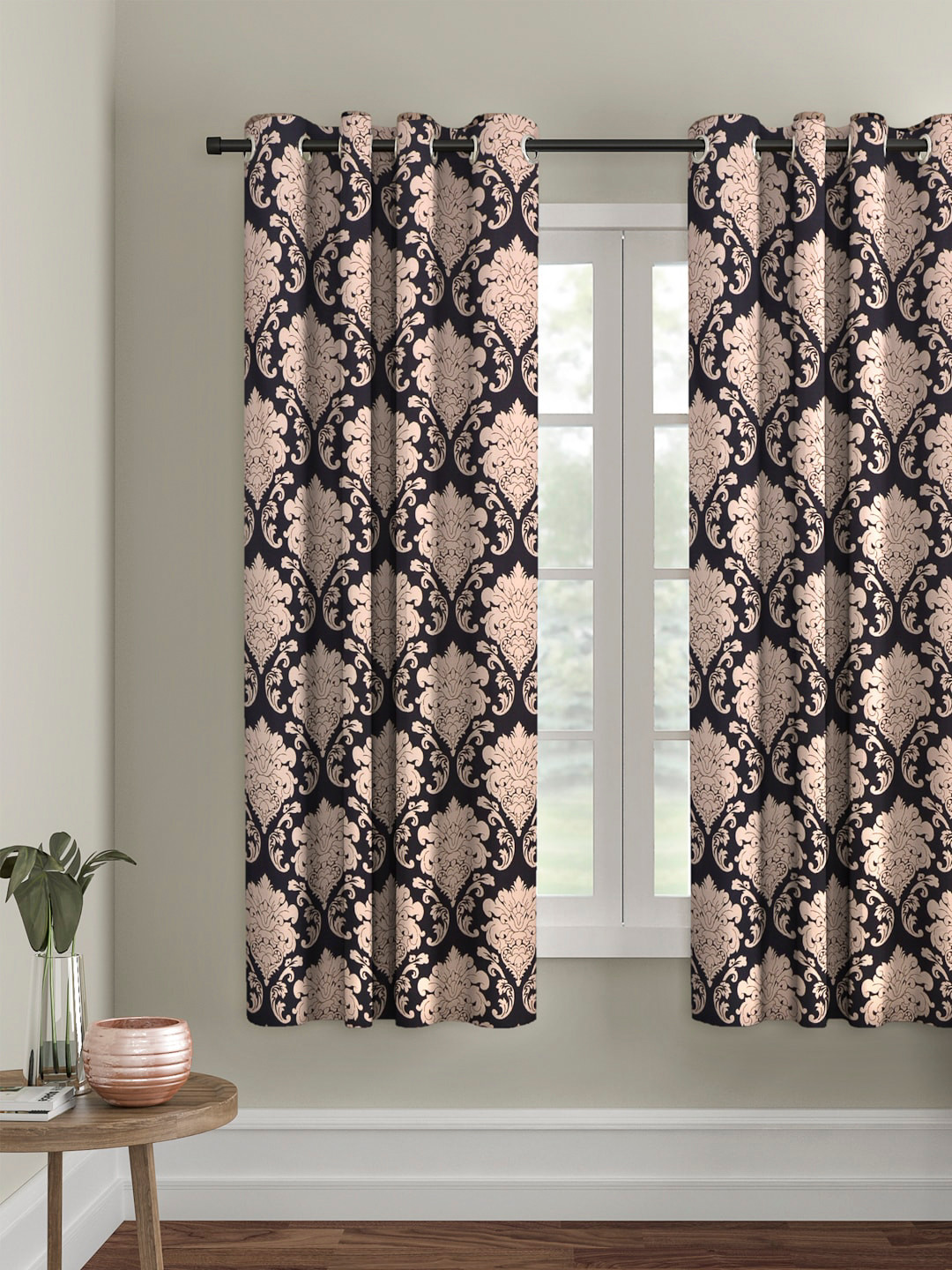 

Cortina Black & Beige Set of 2 Digital Printed Window Curtains