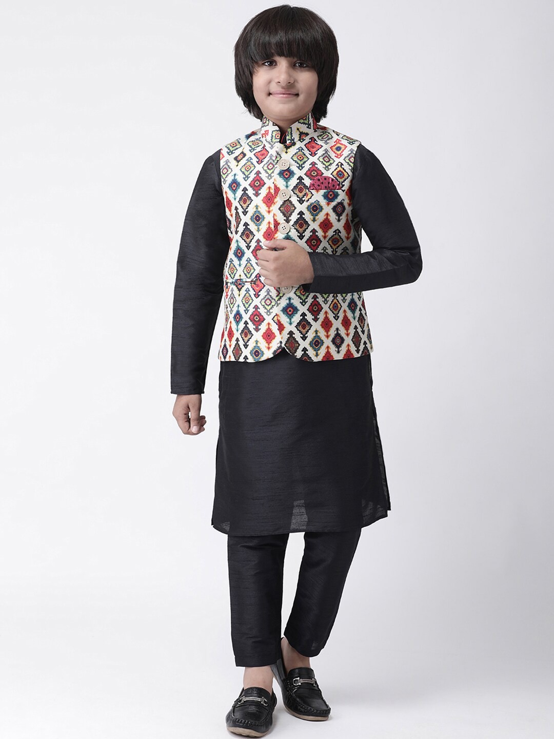 

Hangup Boys Multicoloured & Black Solid Kurta with Pyjamas, Multi