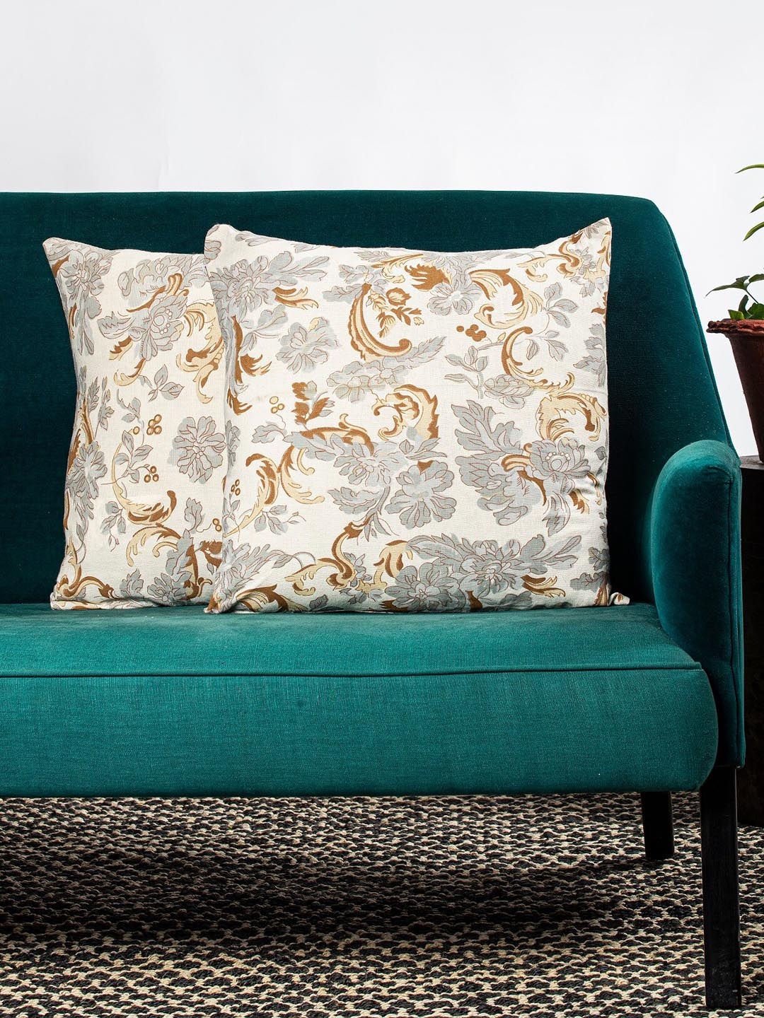 

Contrast Living Off-White & Grey Set of 2 Ethnic Motifs Square Cushion Covers
