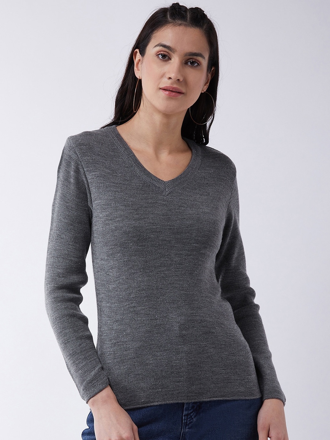 

RVK Women Grey Solid Pullover Sweater