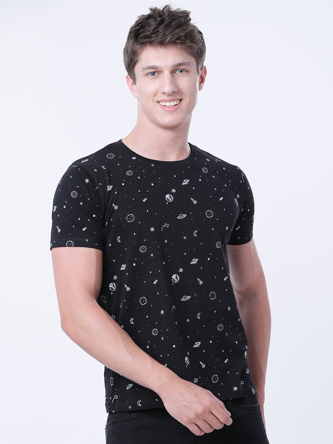 

LOCOMOTIVE Men Black Slim Fit Printed Round Neck T-shirt