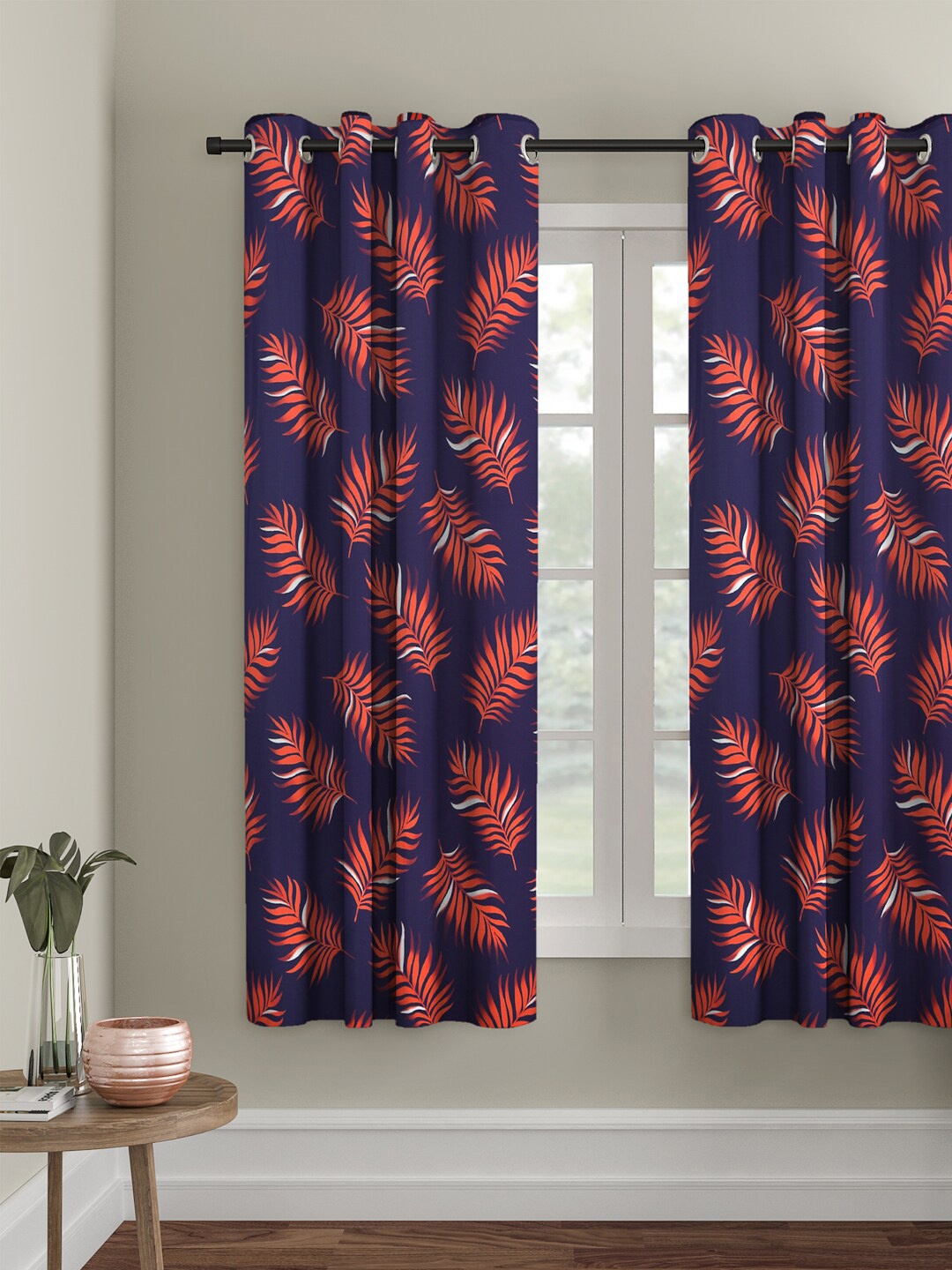 

Cortina Navy blue & Orange Single Digital Printed Window Curtain