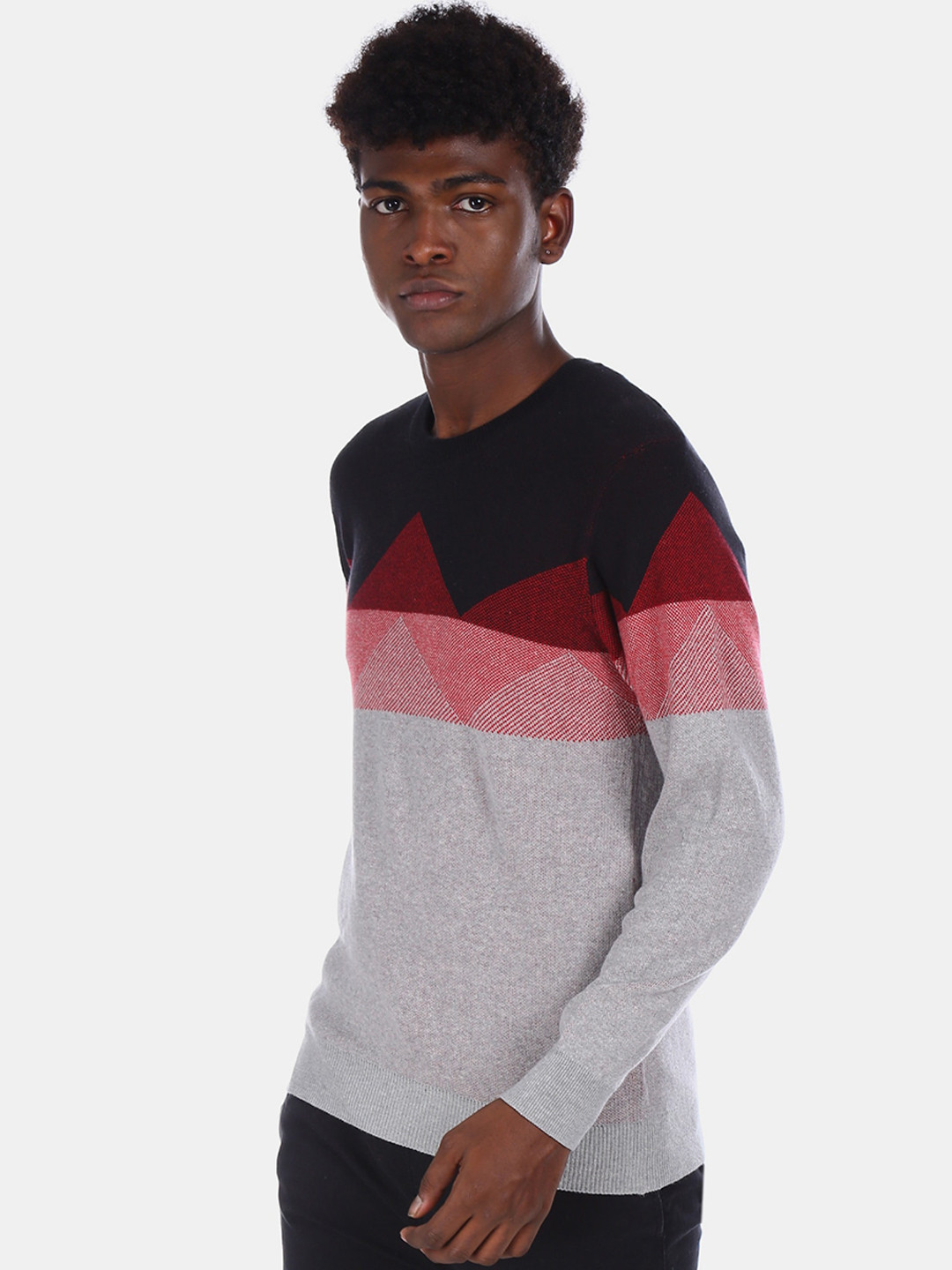 

Aeropostale Men Grey Colourblocked
